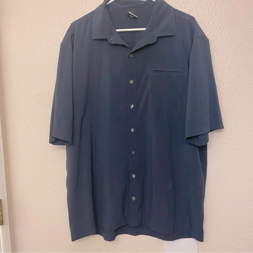 Nike Golf Dri-FIT navy blue button up short sleeve men’s shirt top lightweight L